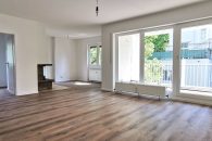 **Coole 2,5 Zimmer-Wohnung in Laufnähe zur Wilhelmstraße mit Kamin und Balkon**